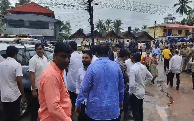 BJP stages huge protest for justice in Udupi restroom incident